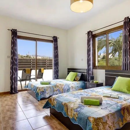 Villa Phoebe By Peyia