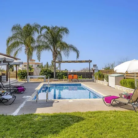 Villa Phoebe By Peyia