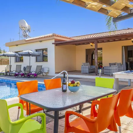 Villa Phoebe By Peyia